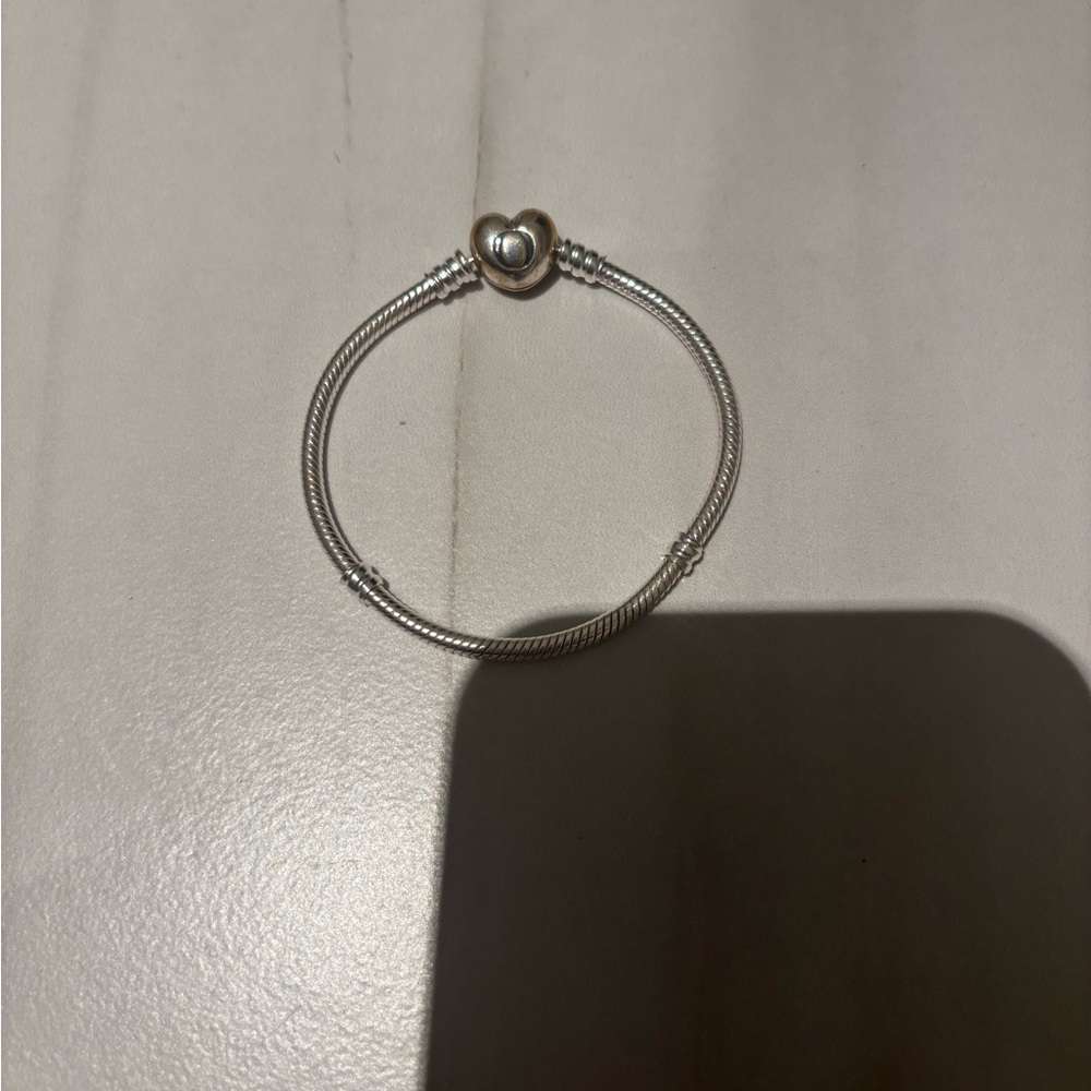 Elegant Silver Heart Bracelet